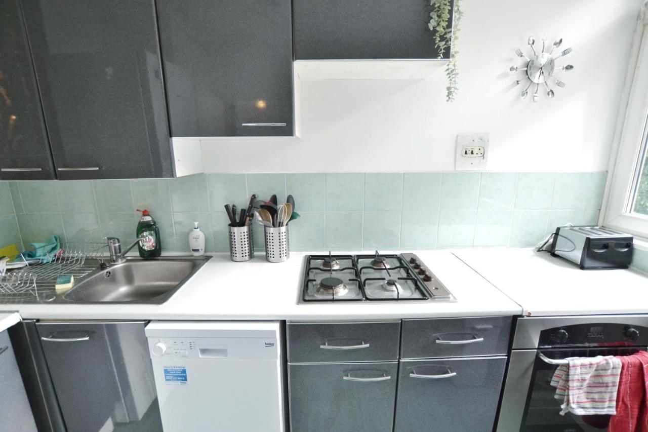 דירות לונדון Garden Tower Flat מראה חיצוני תמונה